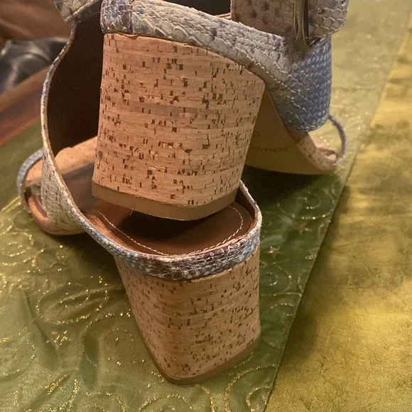 EUC Donald J Pliner “Snakeskin” Heeled Sandals - Picture 2 of 7